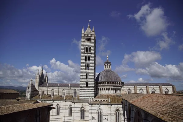 이탈리아 역사적 건축물 — 스톡 사진