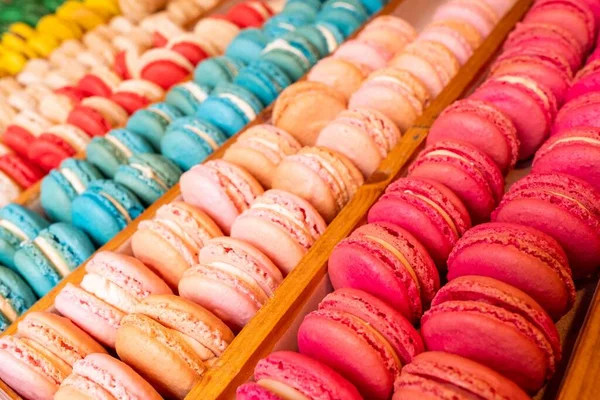 High Angle View Trays Colorful Macarons Displayed Wooden Stand — Stock Photo, Image