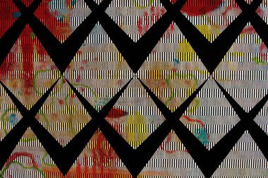 Siyah geometrik desenlere sahip soyut renkli bir arkaplan