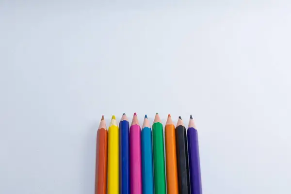 Une Vue Dessus Des Crayons Bois Colorés Isolés Sur Fond — Photo