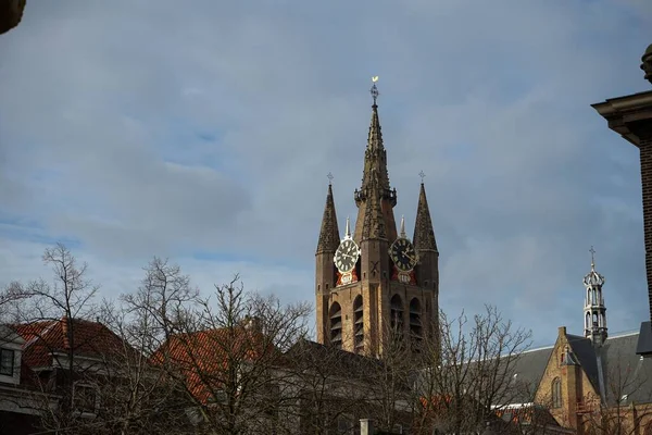 Delft Teki Eski Bir Kilisenin Çatısında — Stok fotoğraf