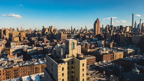 ニューヨークのマンハッタンスカイラインの美しい空の景色 — ストック写真