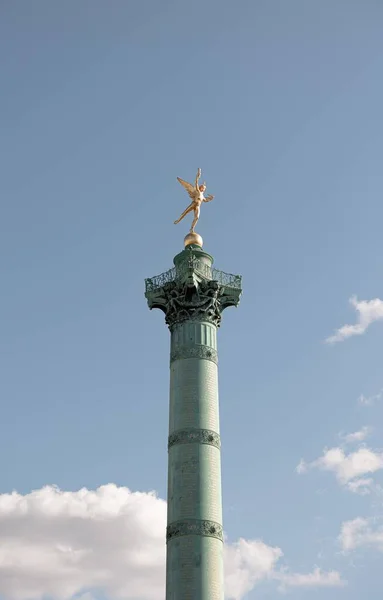 Eine Vertikale Aufnahme Des Denkmals Genie Liberty Der Bastille Paris — Stockfoto