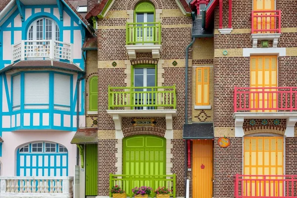 Eine Reihe Farbiger Häuser Mers Les Bains Der Normandie — Stockfoto