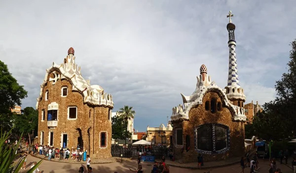Spanya Barselona Daki Park Guell Organik Mimari Binaların Güzel Bir — Stok fotoğraf