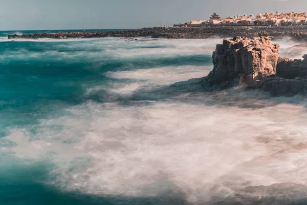 Eine Felsige Küstenlandschaft Auf Den Kanarischen Inseln — Stockfoto