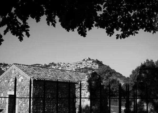Grayscale Shot Stone Building Grumento Nova Skyline Italy — Stock Photo, Image