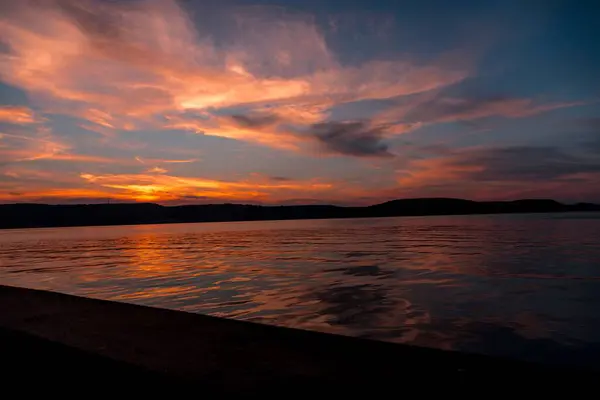 Ett Vackert Landskap Havet Vid Solnedgången — Stockfoto