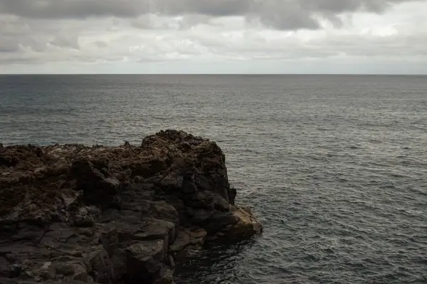 Eine Wunderschöne Meereslandschaft Vor Bewölktem Himmel Auf Gran Canaria Spanien — Stockfoto