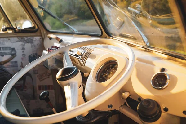 Tiro Close Volante Carro Moderno — Fotografia de Stock