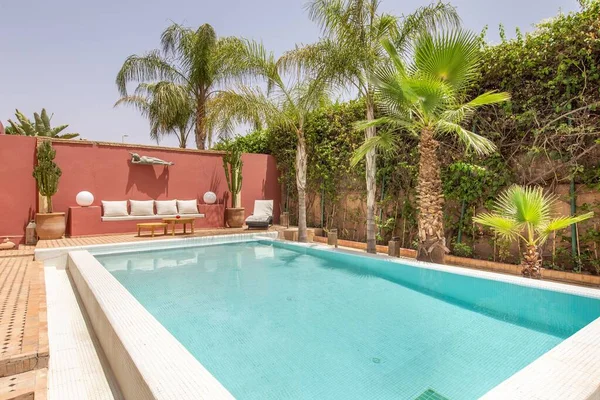 Belle Vue Sur Piscine Dans Une Villa Moderne Marrakech — Photo