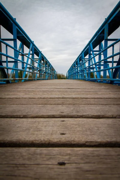 Vertical Shot Little Bridge Blue Fence Day — Stock Photo, Image