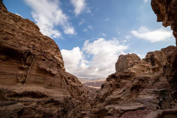 Μια Εναέρια Άποψη Των Όμορφων Βουνών Στην Πέτρα Της Ιορδανίας — Φωτογραφία Αρχείου