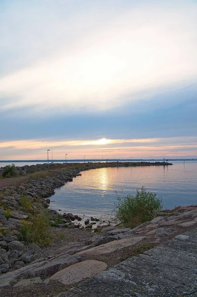 호숫가에서 광경을 수직으로 스웨덴 — 스톡 사진