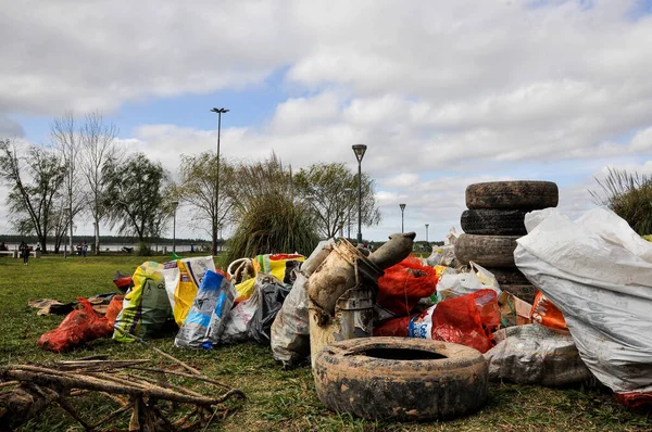 Odpadky Odpadky Řeky Parana Argentině — Stock fotografie