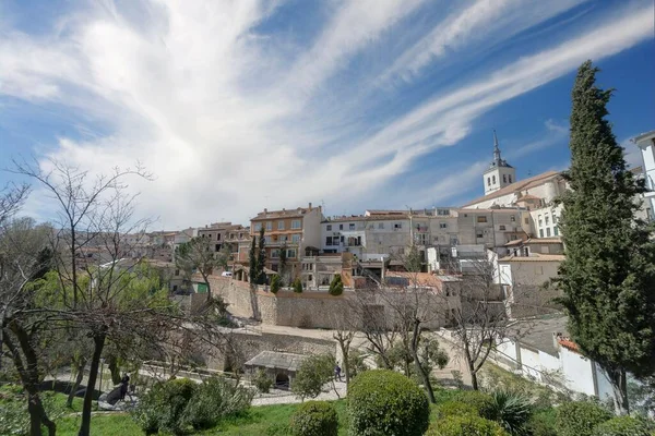 Ortaçağ Köyü Colmenar Oreja Nın Aşağı Bölgesindeki Manzaralar Orada Rahatlamak — Stok fotoğraf