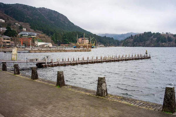 Muelle Que Extiende Hasta Lago Ashinoko Visto Desde Ciudad Hakone —  Fotos de Stock
