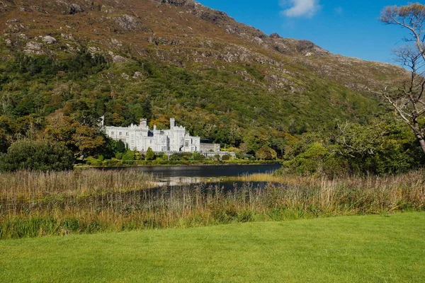 Αβαείο Kylemore Στην Περιοχή Galway Στο Εθνικό Πάρκο Connemara Ιρλανδία — Φωτογραφία Αρχείου