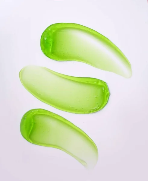 Eine Vertikale Aufnahme Einer Dicken Textur Grüner Aloe Auf Weißem — Stockfoto