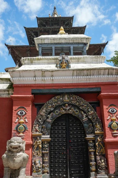 Uma Vista Fachada Vertical Templo Estilo Pagode Praça Kathmandu Durbar — Fotografia de Stock