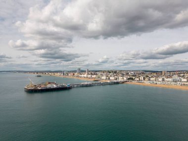 Brighton rıhtımının havadan görünüşü