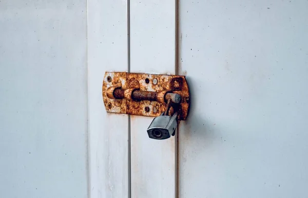 錆びた鍵の密閉ショット — ストック写真