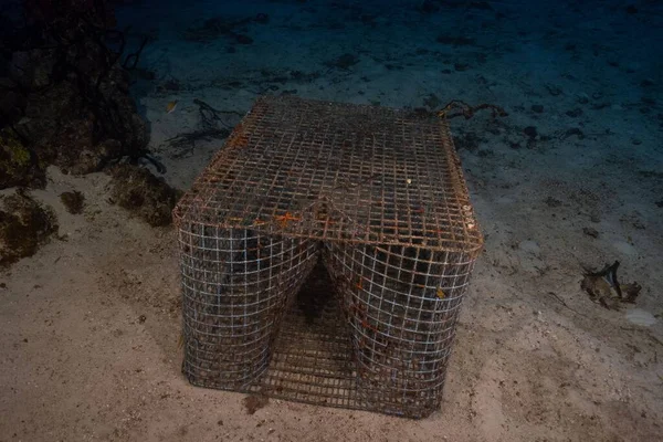 Rusty Small Metal Cage Sand Bottom Sea — Stock Photo, Image