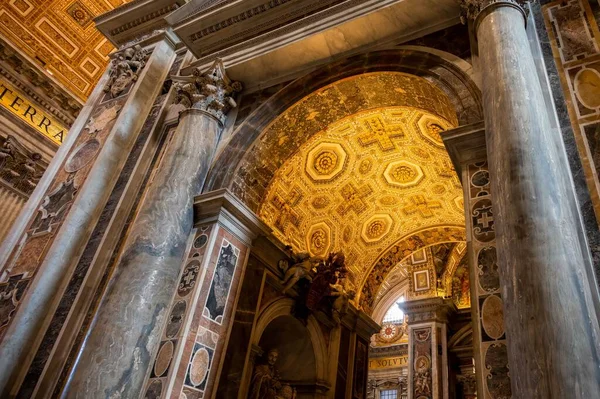 Interior Basílica San Pedro — Foto de Stock