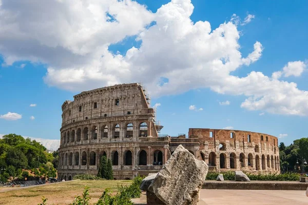 Vacker Bild Colosseum Molnen Rom Italien — Stockfoto