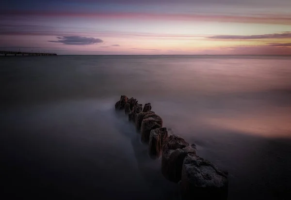 Stenarna Vattnet Vid Stranden — Stockfoto