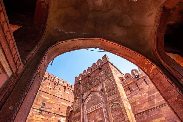 Niski Kąt Widzenia Czerwonego Fortu Zamek Delhi — Zdjęcie stockowe