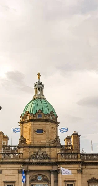 Vista Vertical Parte Superior Del Banco Escocia Con Techo Esmeralda — Foto de Stock