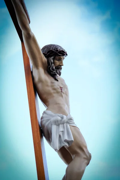 Eine Vertikale Aufnahme Der Christusstatue Auf Dem Kreuz Der Semana — Stockfoto