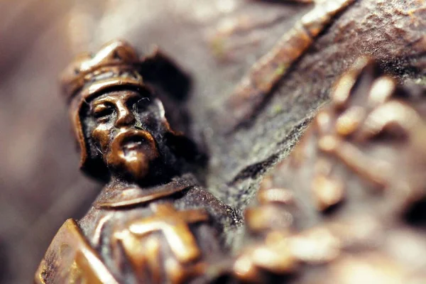 Closeup Brass Bust Face King Henry Viii Carving Antique Sacrum — Stock Photo, Image