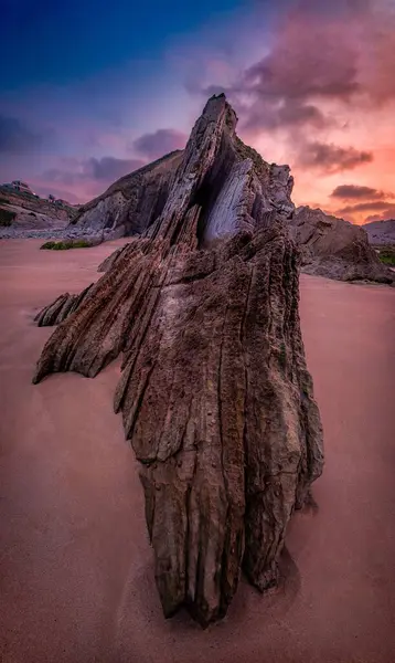 Vertical Shot Rocky Formations Sand Sunset — Stock Photo, Image