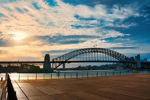Beau Coucher Soleil Avec Ciel Nuageux Sur Pont Port Sydney — Photo