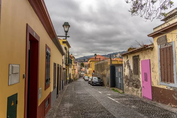 Una Vista Cerca Una Calle Tradicional Ciudad Madeira Portugal — Foto de Stock