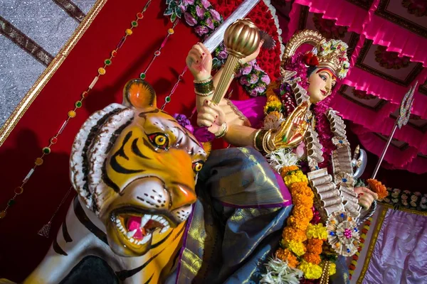 Mumbai Navratri Için Bir Mandalda Ibadet Edilen Maa Durga Nın — Stok fotoğraf