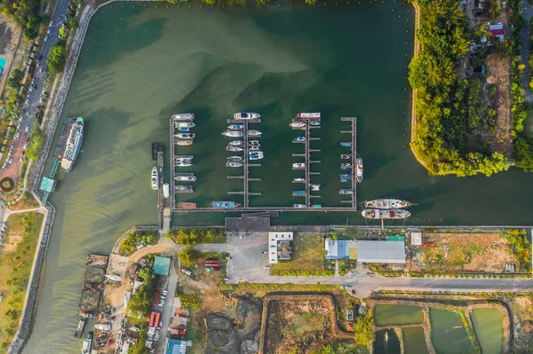 Uma Vista Aérea Superior Barcos Doca Miri City — Fotografia de Stock