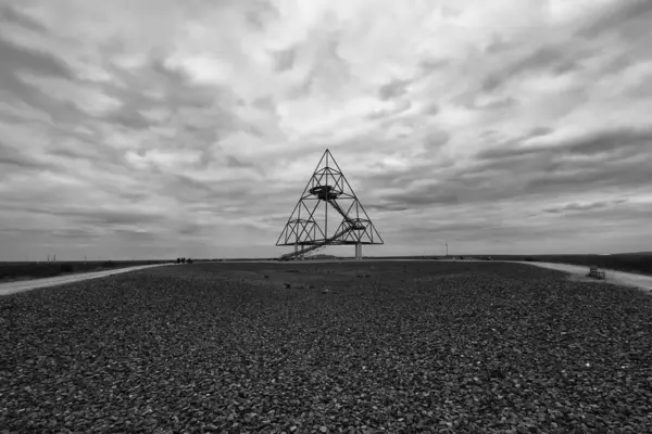 Серый Крупный План Башни Тетрадера Боттропе Германия Каменистом Поле — стоковое фото