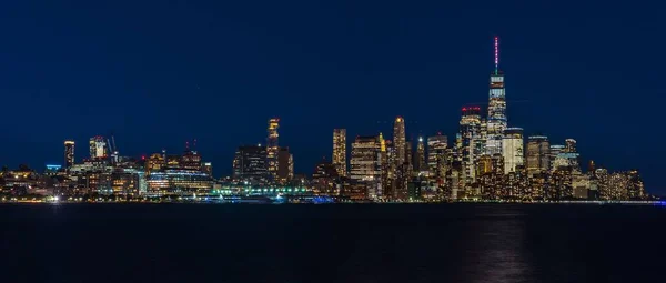 Una Vista Panoramica Sullo Skyline Manhattan New York Illuminato Luci — Foto Stock