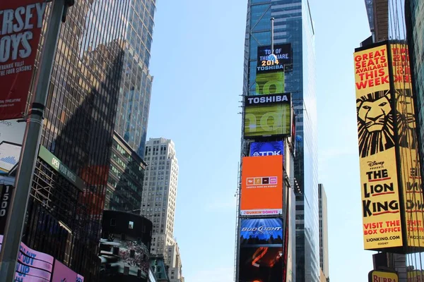 Times Square Velkými Obrazovkami Centrální Části Manhattanu Městě New York — Stock fotografie
