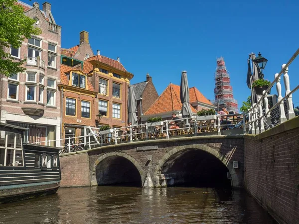Die Holländische Stadt Alkmaar — Stockfoto