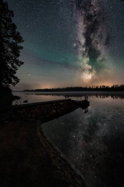 Kangasniemi, Finlandiya 'da Kuzey Işıkları veya Aurora Borealis' in nefes kesici manzarası