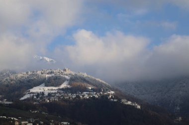 Montreux, İsviçre 'den Caux' s Palace 'ın bir görüntüsü.