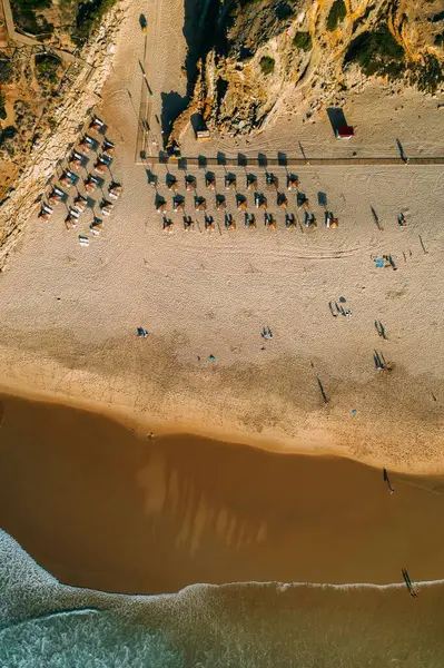 Вид Воздуха Зонтики Песчаном Пляже — стоковое фото
