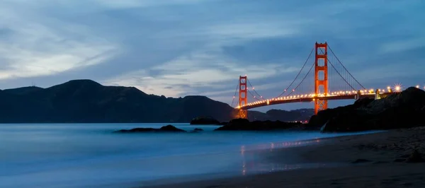 Uma Foto Panorâmica Golden Gate Bridge Baker Beach Durante Dia — Fotografia de Stock