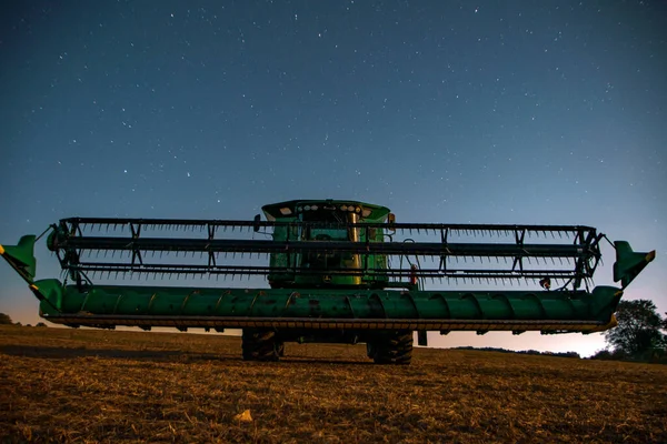 Harvesting Machine Field Starry Night — Stock Photo, Image