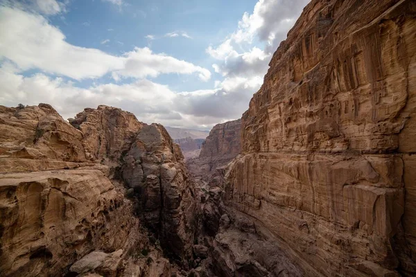 ペトラ ヨルダンの美しい山の空の景色 — ストック写真