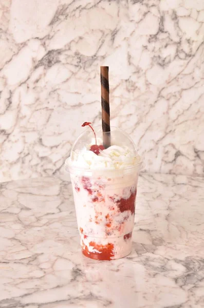 Vertical Shot Strawberry Milkshake Marble Surface — Stock Photo, Image